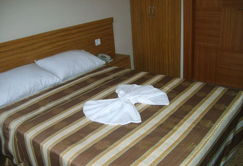 Lara Kapris Hotel Αττάλεια 3*,